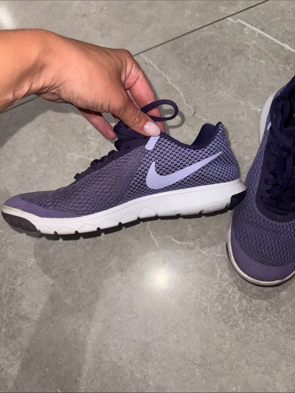 Nike Women’s Purple Mesh Athletic Sneakers - Picture 2 of 5